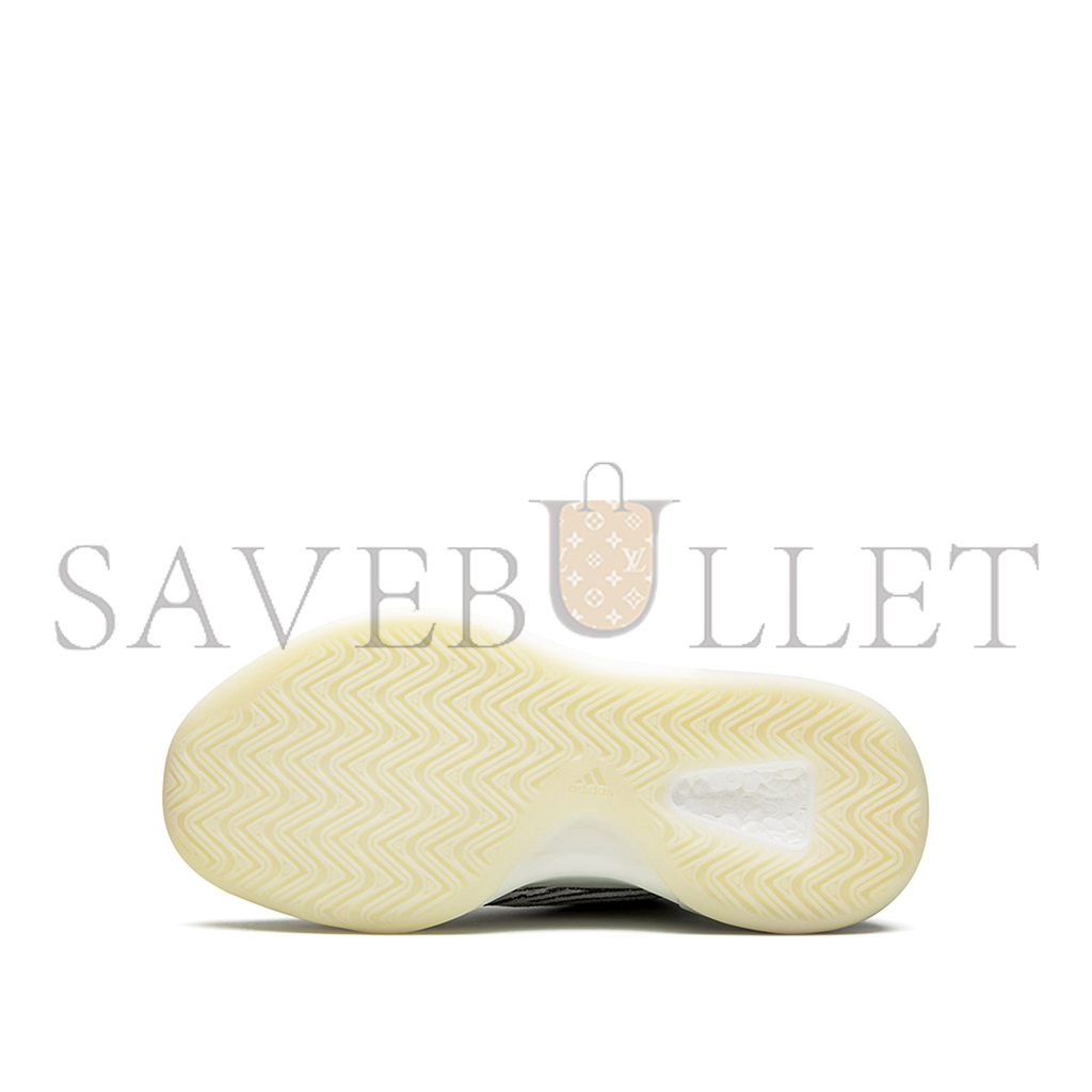 ADIDAS YEEZY BASKETBALL “QUANTUM”BOOST EG1535